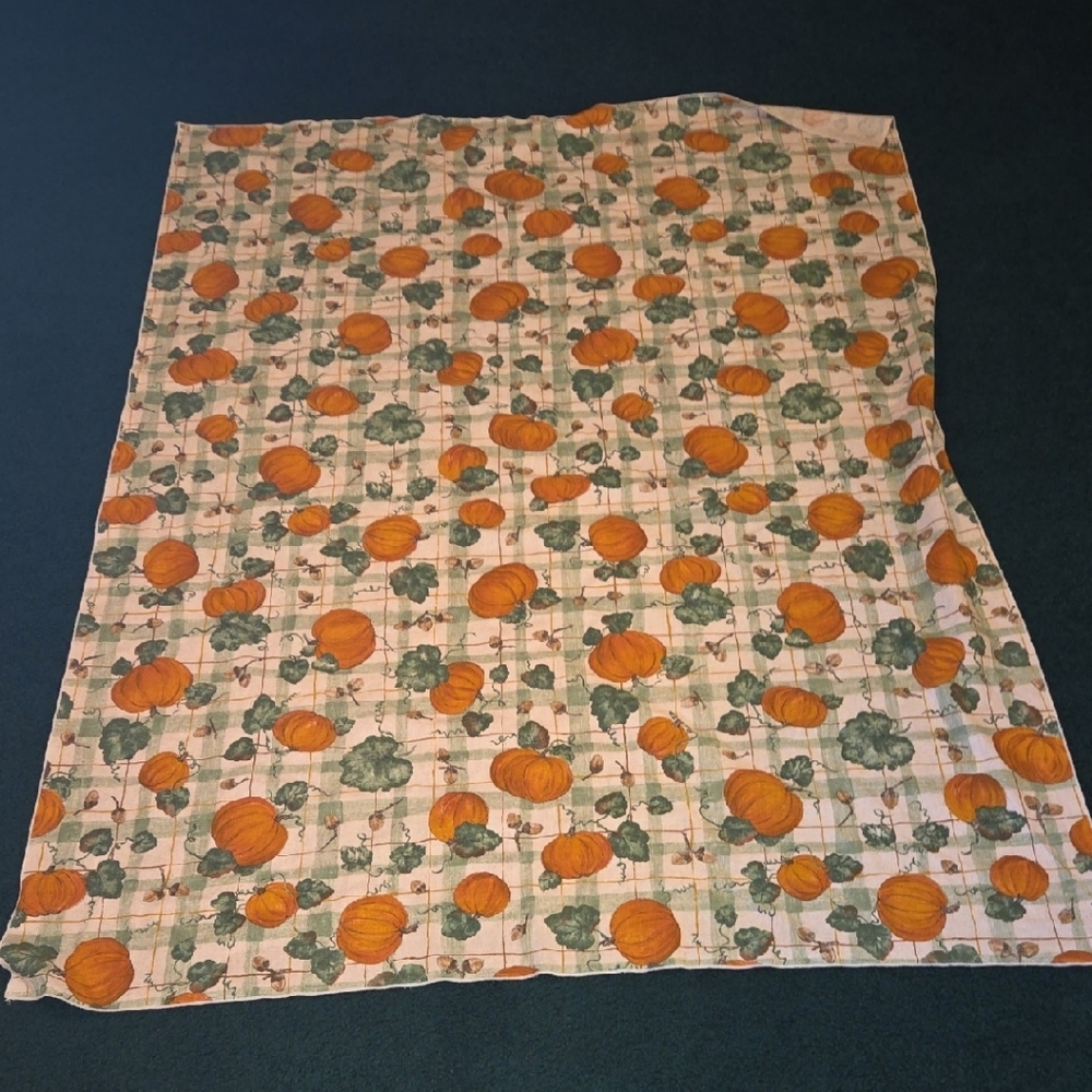 Autumn tablecloth theme. - Picture 5 of 6